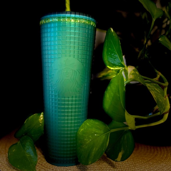 Starbucks 2022 Mountain Dew Green/ Green Grid Venti Tumbler